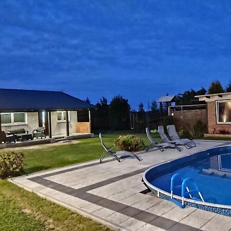 Domek Parterowy Apartamentowy Ostoja Rewal Exteriör bild
