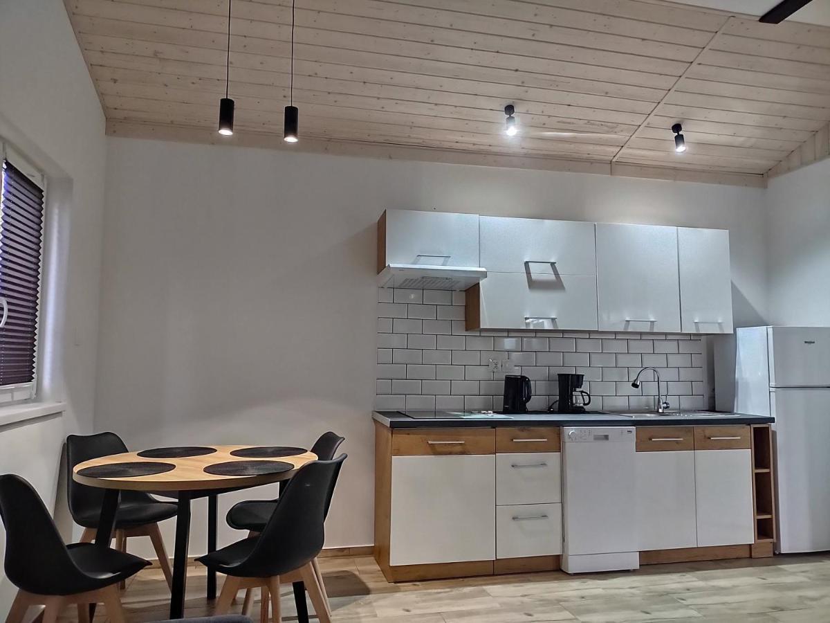 Domek Parterowy Apartamentowy Ostoja Rewal Exteriör bild