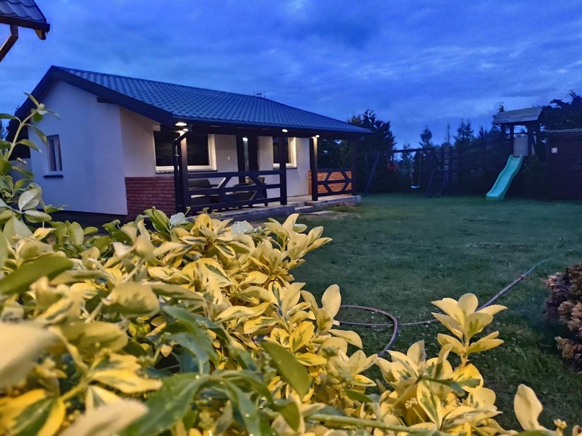 Domek Parterowy Apartamentowy Ostoja Rewal Exteriör bild