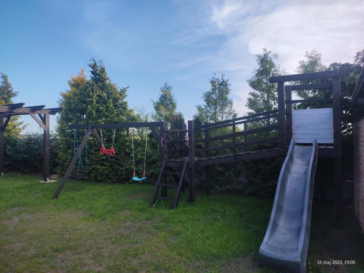 Domek Parterowy Apartamentowy Ostoja Rewal Exteriör bild